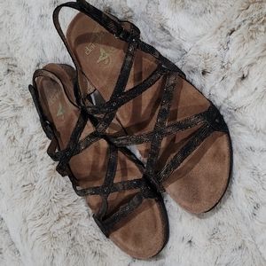 Dansko Black bronze Metallic Sz 9 snake skin sandals